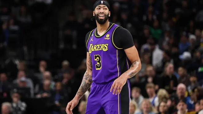 他在比赛中 他在比赛中